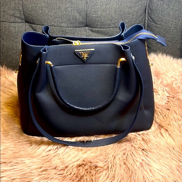 100% Authentic Navy Prada satchel/handbag - Picture 1 of 10